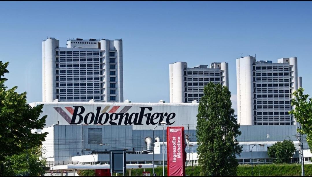 M2Bo Dossetti 27 - Fiera Bolonha Exterior foto
